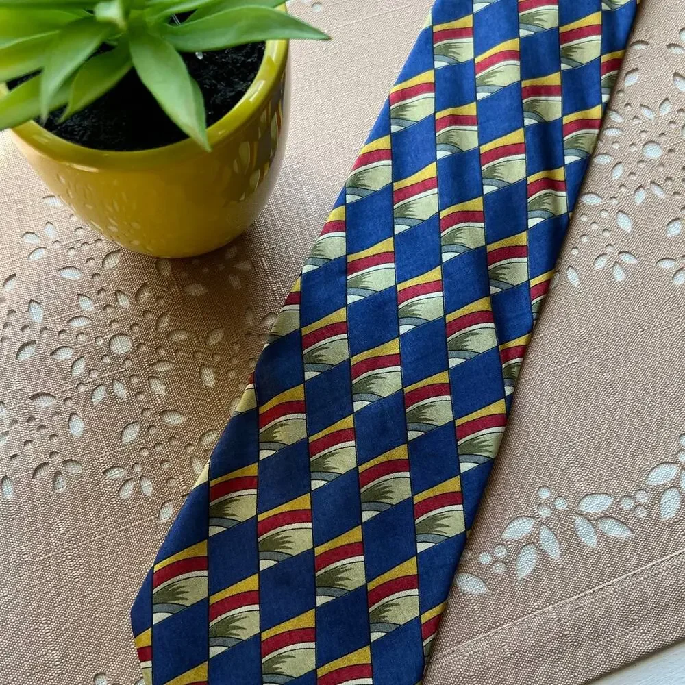 Crossbow Men's 100% Silk Geometric Diamond Shaped Print Formal Neck Tie